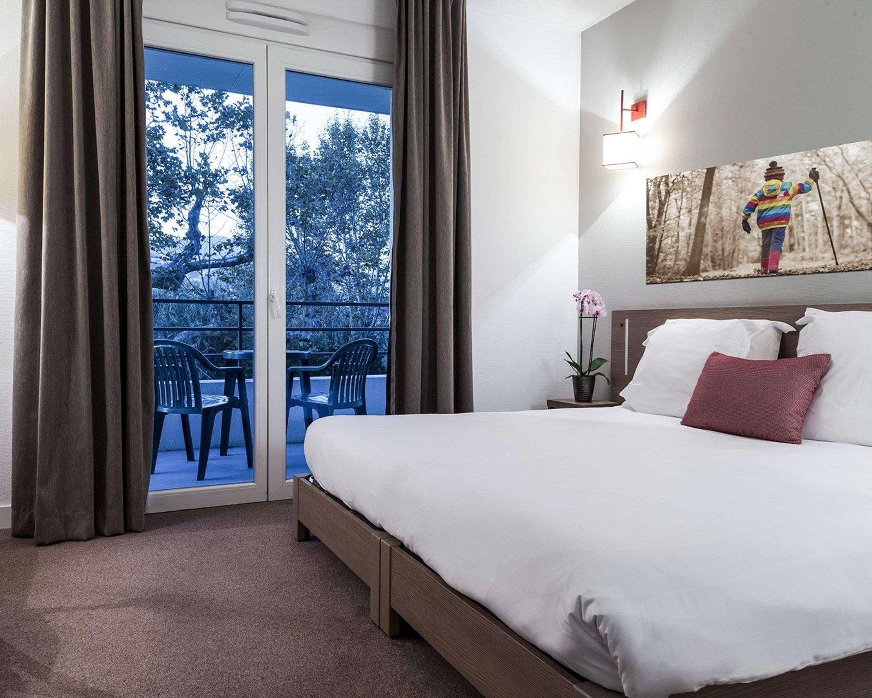 Comfort Aparthotel Cannes Mandelieu Εξωτερικό φωτογραφία