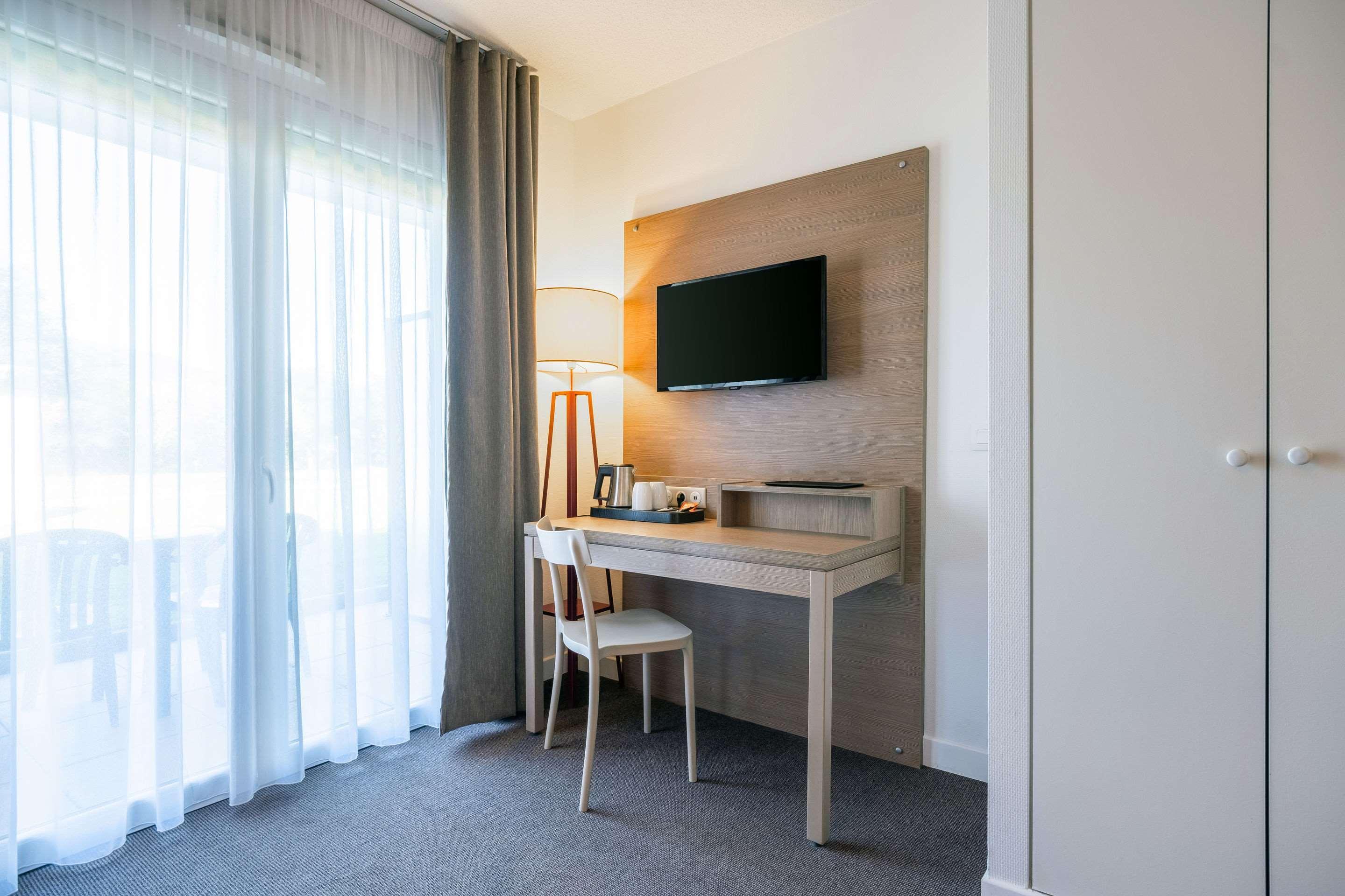 Comfort Aparthotel Cannes Mandelieu Εξωτερικό φωτογραφία