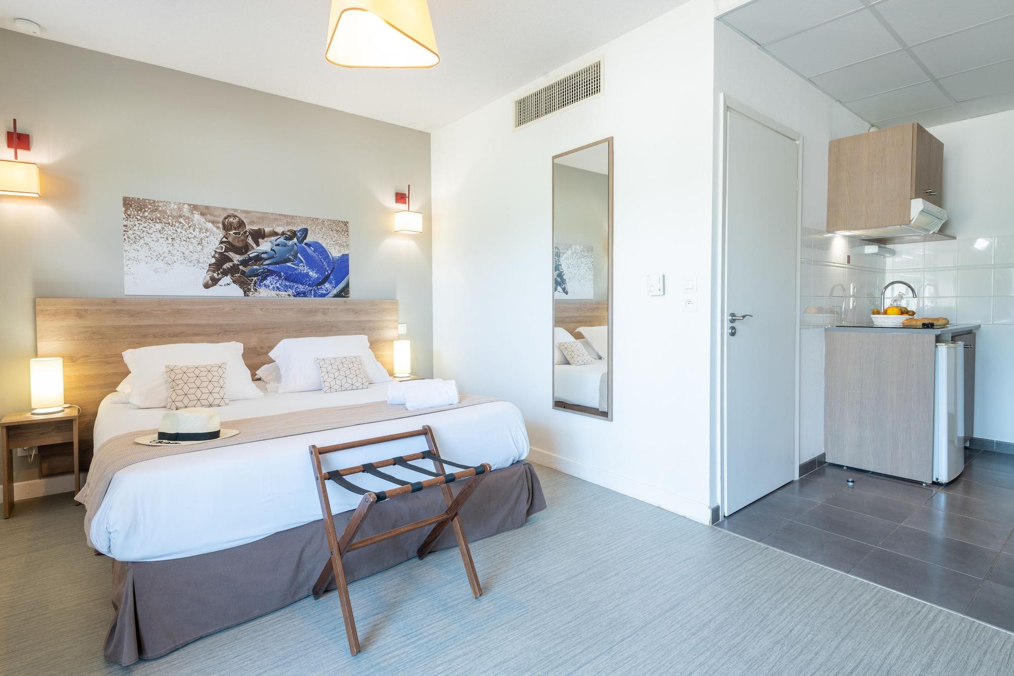 Comfort Aparthotel Cannes Mandelieu Εξωτερικό φωτογραφία