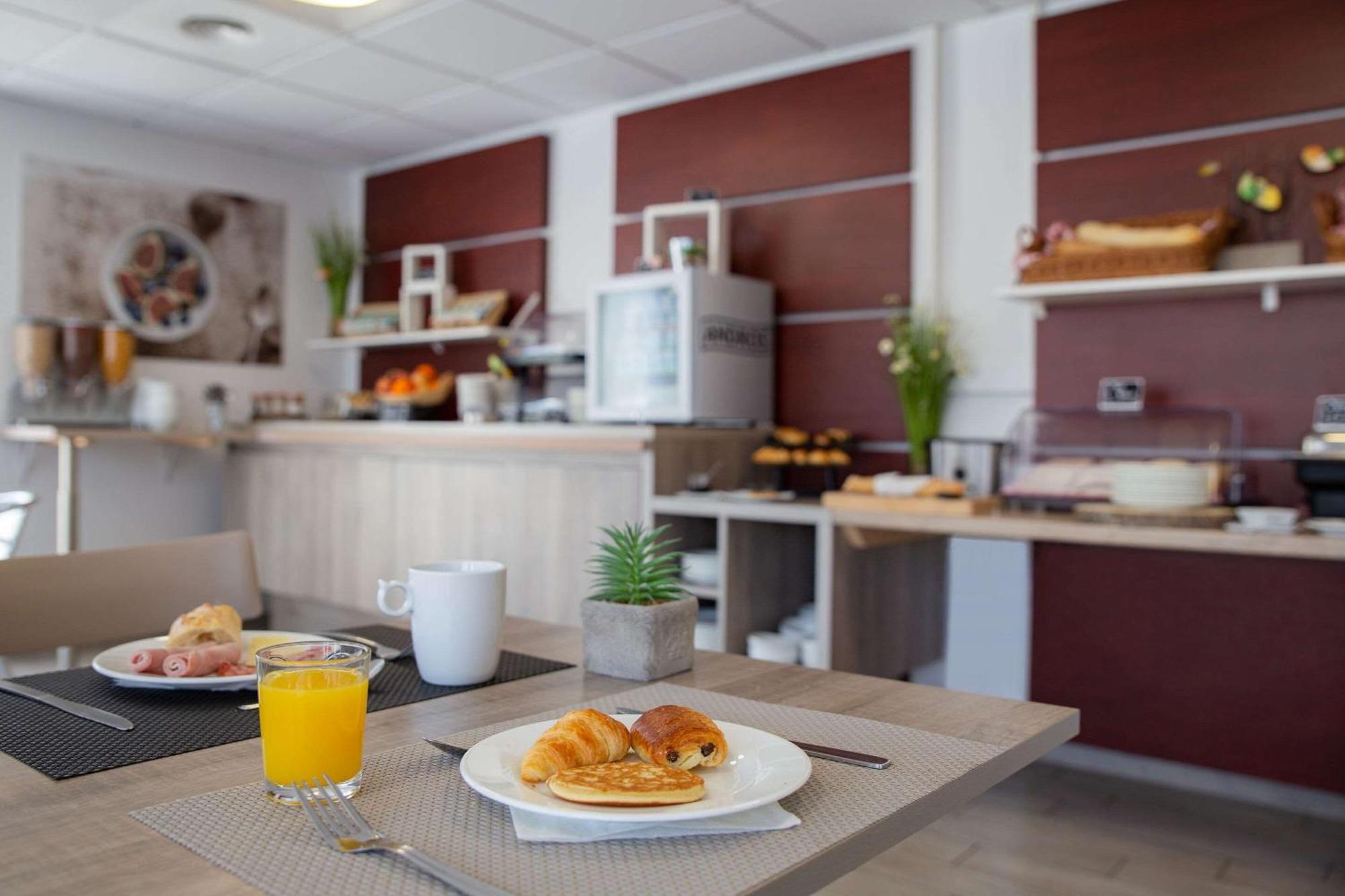 Comfort Aparthotel Cannes Mandelieu Εξωτερικό φωτογραφία