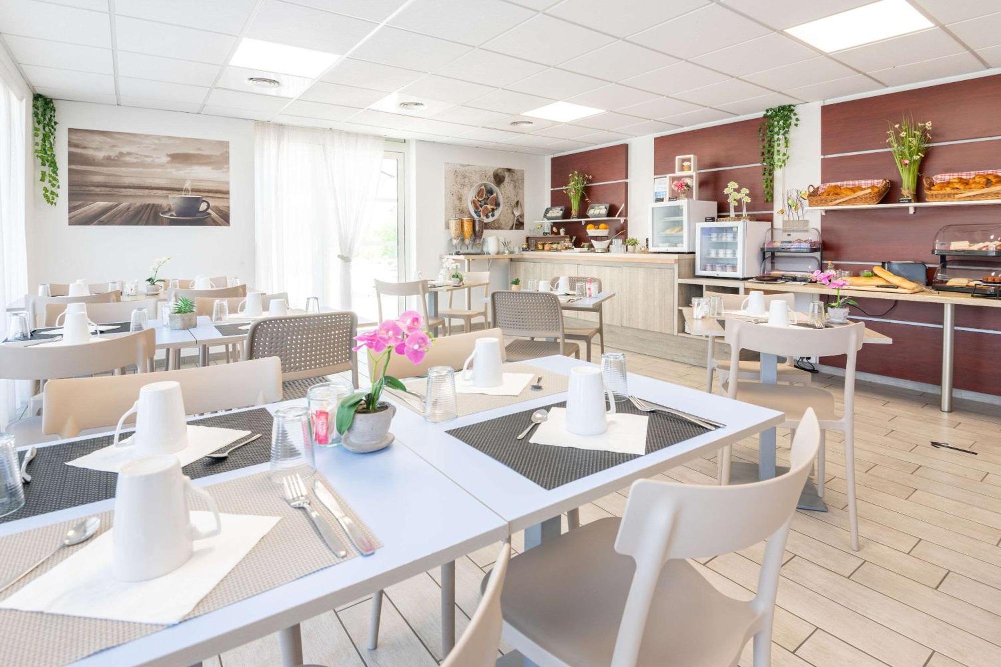 Comfort Aparthotel Cannes Mandelieu Εξωτερικό φωτογραφία