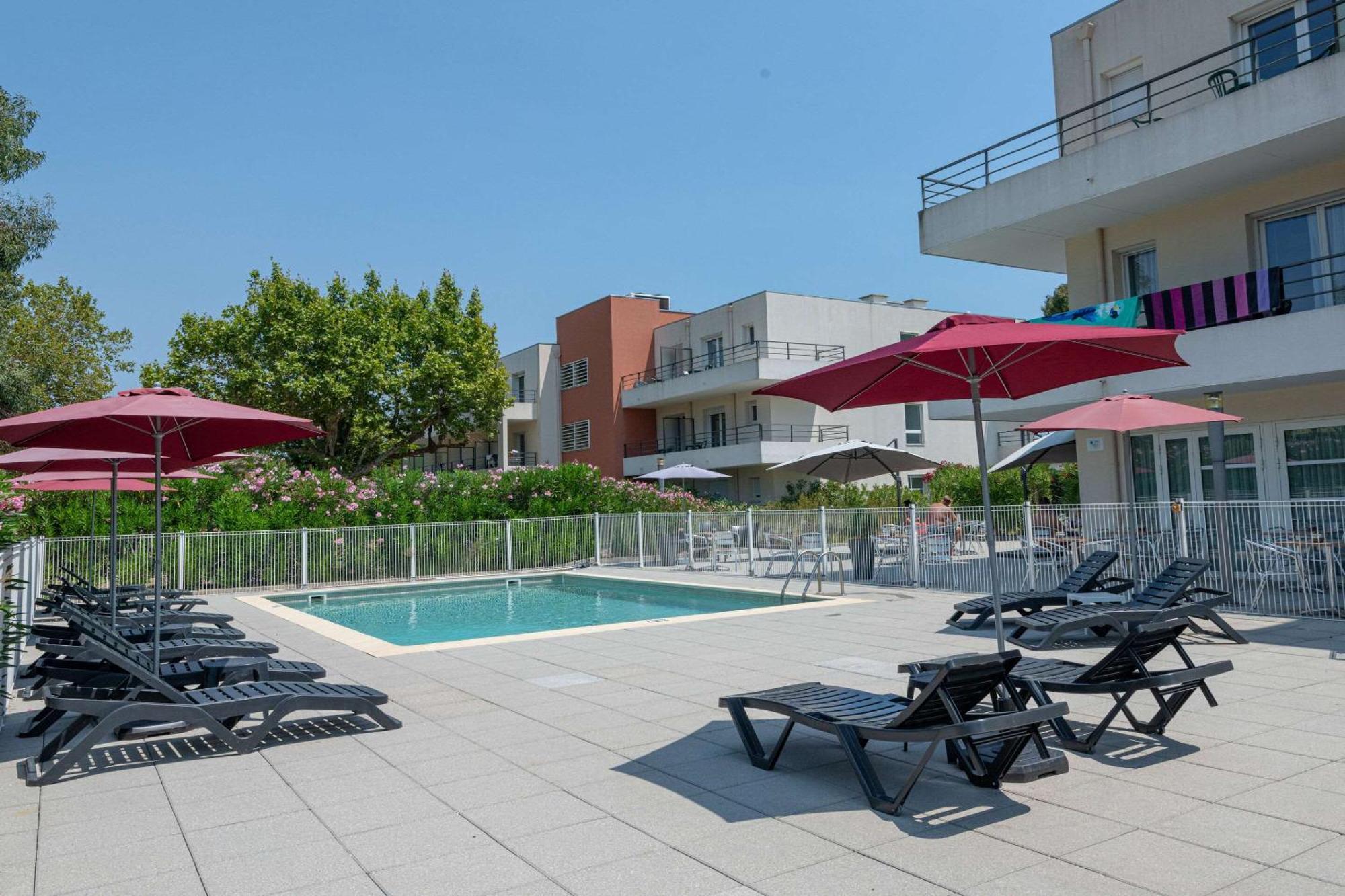 Comfort Aparthotel Cannes Mandelieu Εξωτερικό φωτογραφία