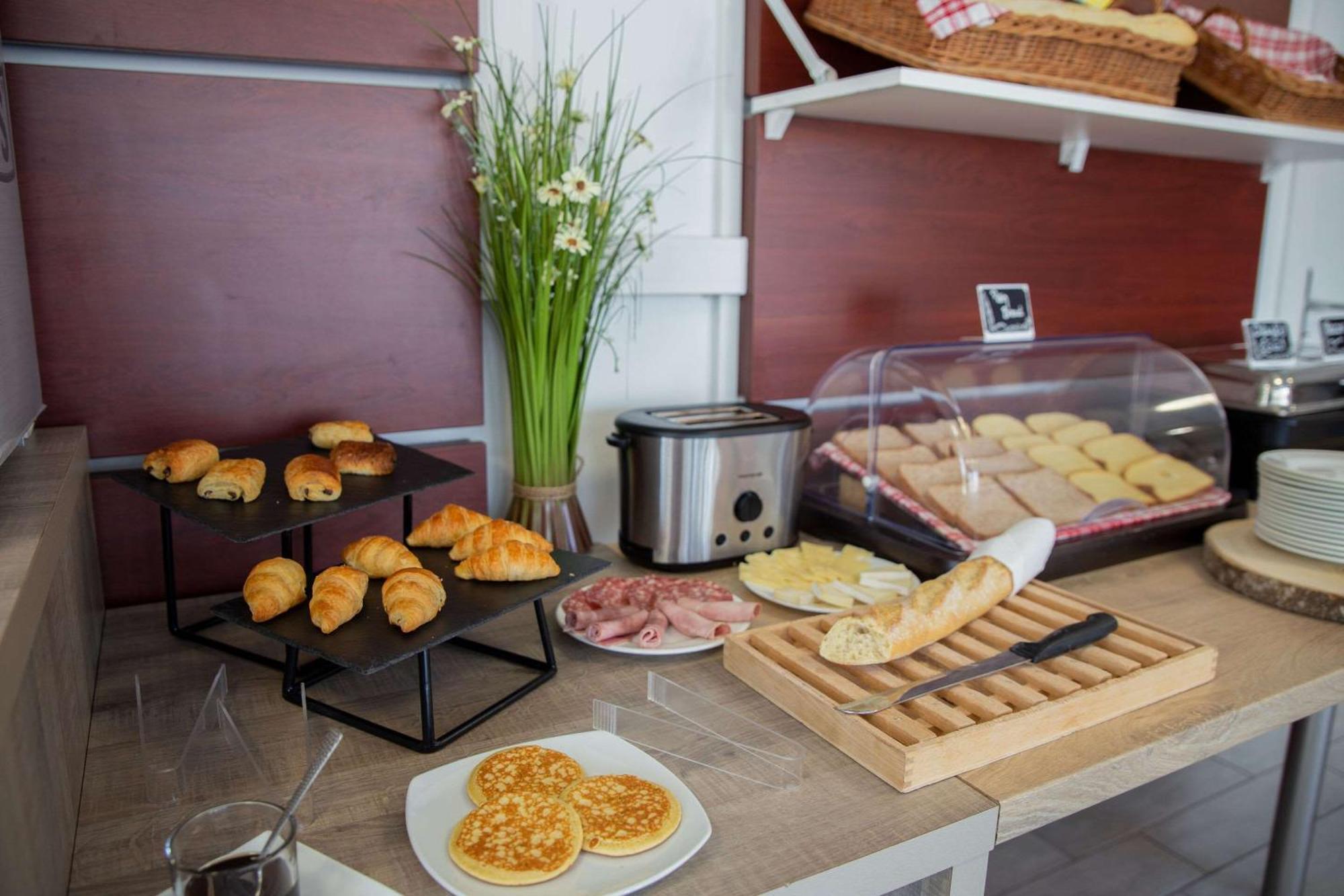 Comfort Aparthotel Cannes Mandelieu Εξωτερικό φωτογραφία
