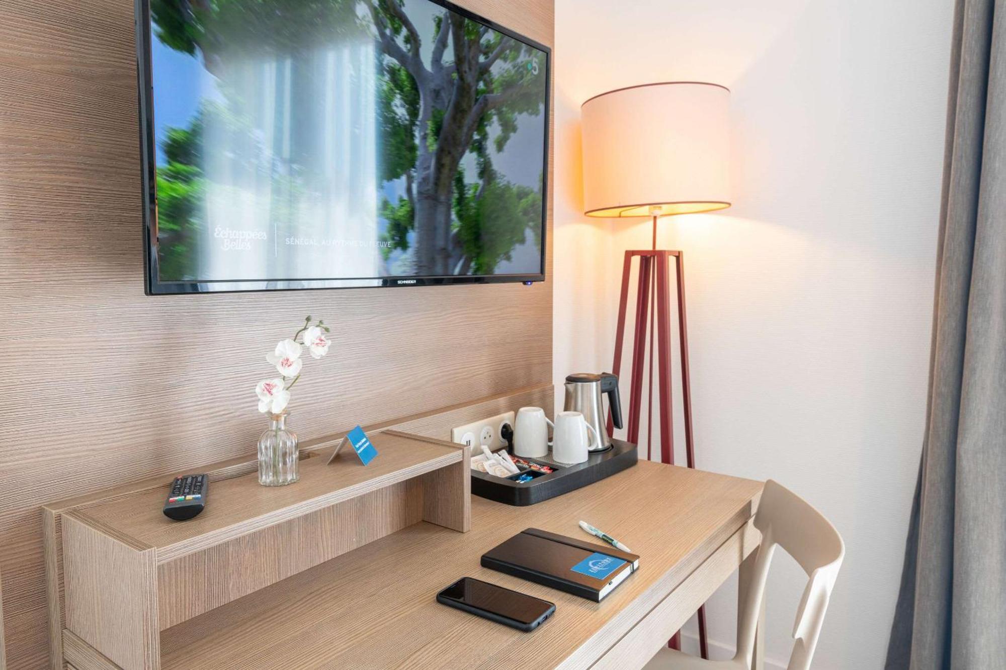 Comfort Aparthotel Cannes Mandelieu Εξωτερικό φωτογραφία