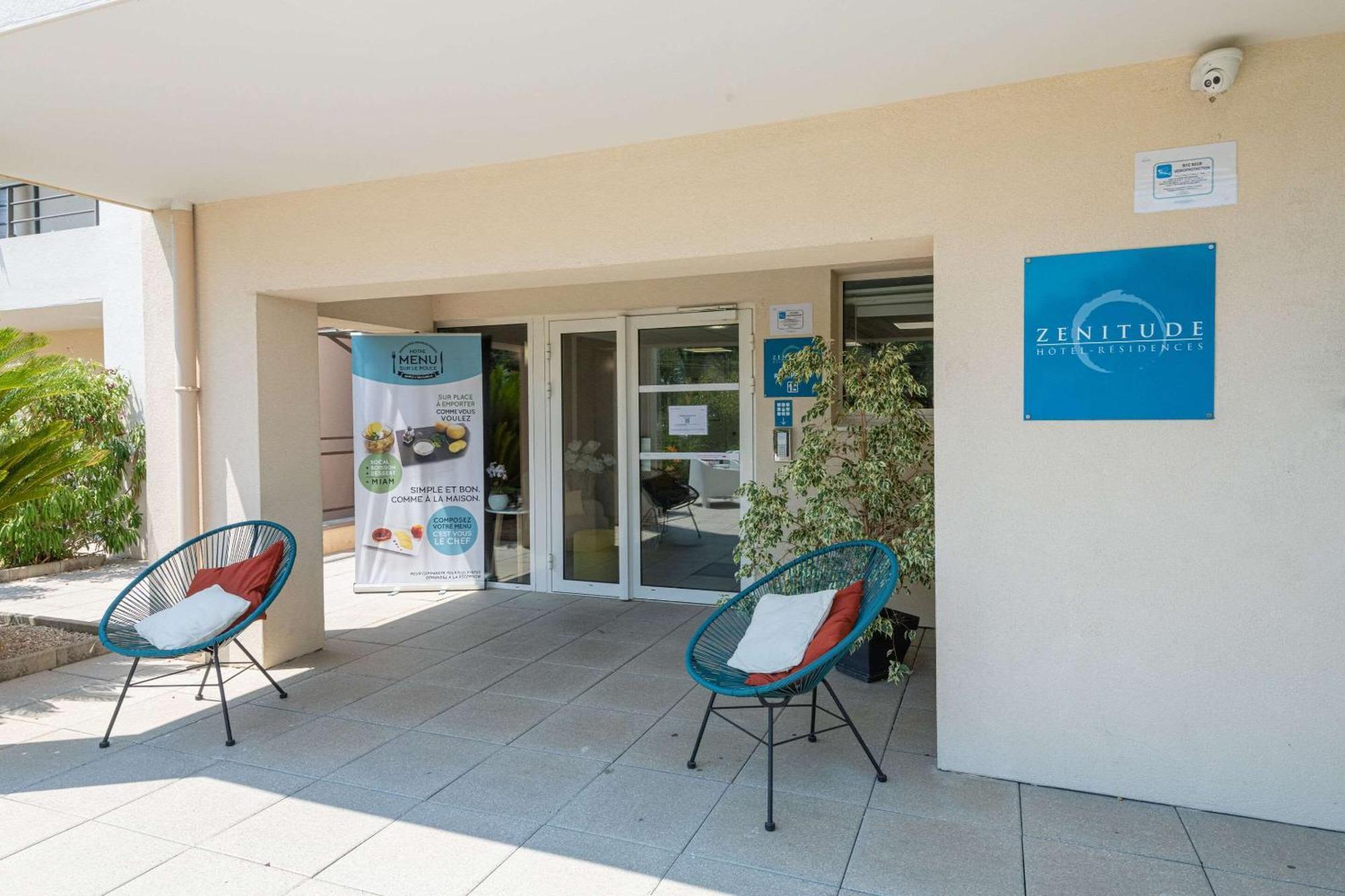 Comfort Aparthotel Cannes Mandelieu Εξωτερικό φωτογραφία