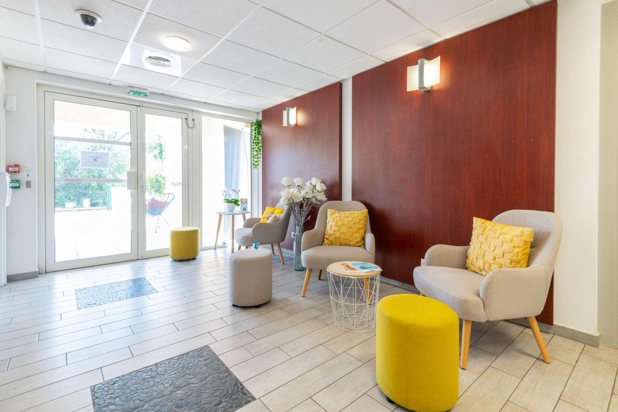 Comfort Aparthotel Cannes Mandelieu Εξωτερικό φωτογραφία