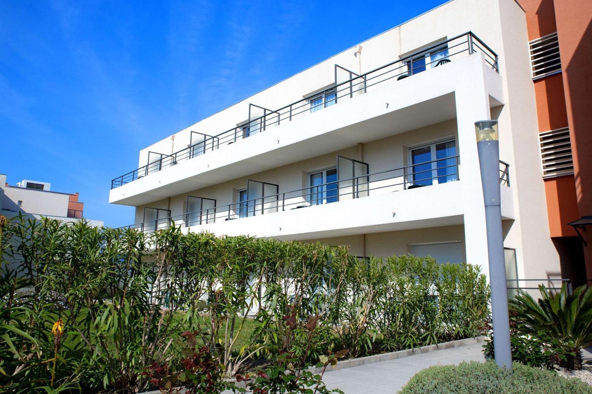 Comfort Aparthotel Cannes Mandelieu Εξωτερικό φωτογραφία